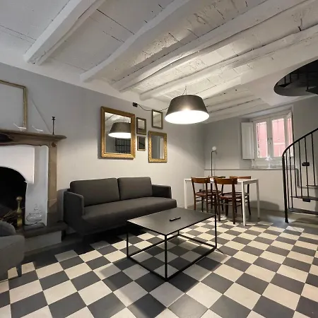 Apartament My Hideaway - By Myhomeincomo *